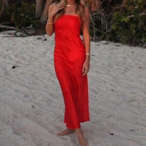 Elegant Red Strapless Dress